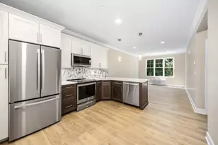 21 Totman St, Quincy, MA 02169 - Photo 5