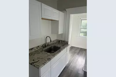 15 Malden St, Springfield, MA 01108 - Photo 11