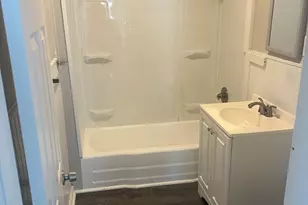 15 Malden St, Springfield, MA 01108 - Photo 25