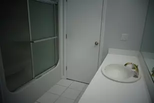 4 Williams Ct, Woburn, MA 01801 - Photo 17