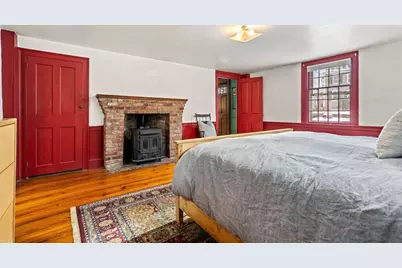 4 Thorndike St, Dunstable, MA 01827 - Photo 17