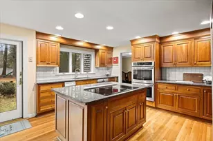 211 Cherry St, Bridgewater, MA 02324 - Photo 5
