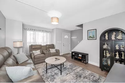 29 Pine Hill St #29, Lowell, MA 01852 - Photo 5