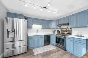 29 Pine Hill St, Lowell, MA 01852 - Photo 11