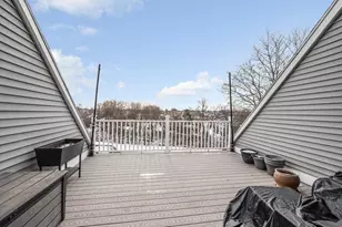 29 Pine Hill St, Lowell, MA 01852 - Photo 23