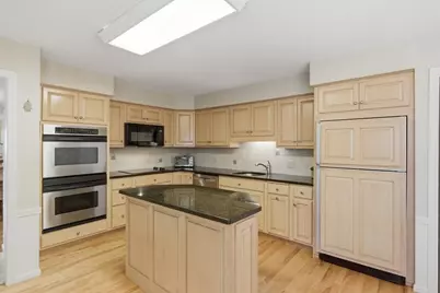 401 Dedham St #B, Newton, MA 02459 - Photo 7