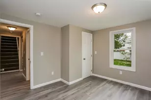 251 Edendale St, Springfield, MA 01104 - Photo 15