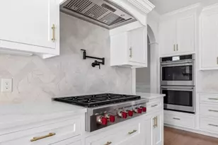 10 Lorenzo Dr, Southborough, MA 01772 - Photo 21