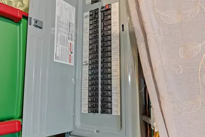 9 Pleasant St, Lunenburg, MA 01462 - Photo 35