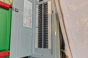 9 Pleasant St, Lunenburg, MA 01462 - Photo 35