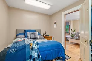 9 Pleasant St, Lunenburg, MA 01462 - Photo 15