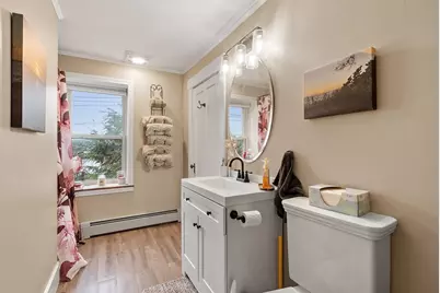 9 Pleasant St, Lunenburg, MA 01462 - Photo 23