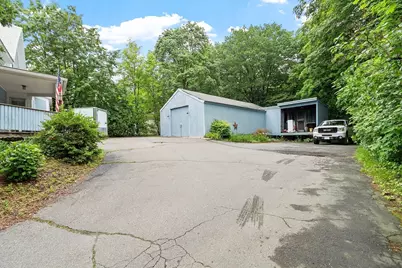 9 Pleasant St, Lunenburg, MA 01462 - Photo 3