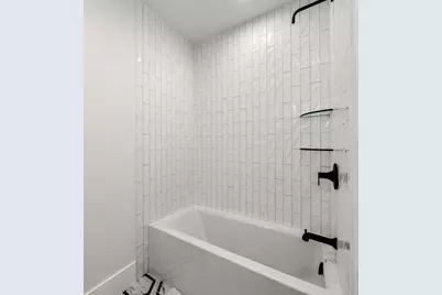 136 W 8th St #2, Boston, MA 02127 - Photo 13