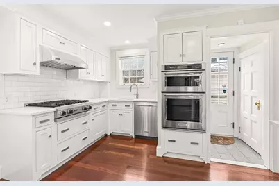 89 Lovell Rd, Melrose, MA 02176 - Photo 15