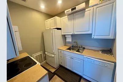 77 Adams St #1104, Quincy, MA 02169 - Photo 15