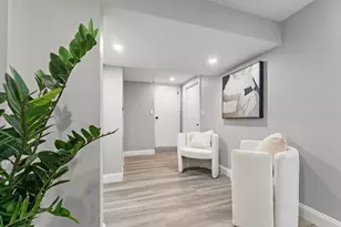 10 Van Brunt St, Boston, MA 02136 - Photo 19