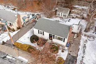 10 Van Brunt St, Boston, MA 02136 - Photo 29