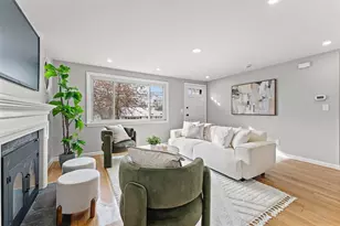 10 Van Brunt St, Boston, MA 02136 - Photo 23