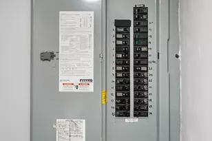 10 Van Brunt St, Boston, MA 02136 - Photo 25