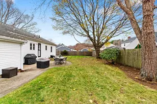 19 Berrywood Ln, Beverly, MA 01915 - Photo 5