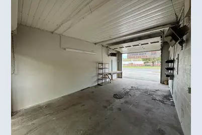 11 Front St #A, Springfield, MA 01151 - Photo 5