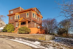 5 Marshfield St, Gloucester, MA 01930 - Photo 3