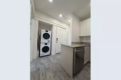 1082 Commonwealth Ave #206, Boston, MA 02215 - Photo 5