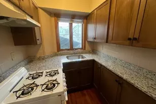 39 Bay St, New Bedford, MA 02740 - Photo 3