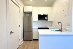 1082 Commonwealth Ave, Boston, MA 02215 - Photo 1