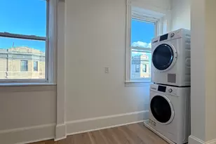 1082 Commonwealth Ave, Boston, MA 02215 - Photo 5