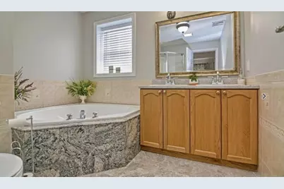 56 Valley St, Everett, MA 02149 - Photo 27