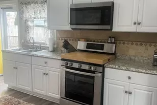 257 Calvin St, Fall River, MA 02720 - Photo 7