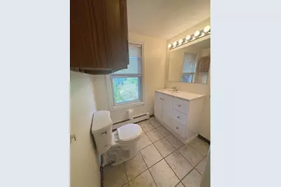 5 Austin St #2L, Blackstone, MA 01504 - Photo 7