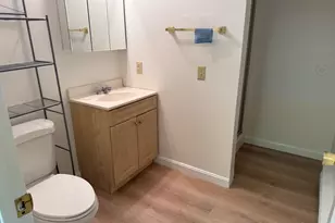 585 Burncoat St, Worcester, MA 01606 - Photo 23