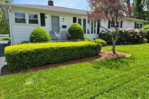 585 Burncoat St, Worcester, MA 01606 - Photo 5