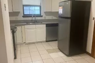 8 Jackson St, Quincy, MA 02169 - Photo 3