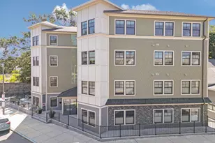 18 Robert St, Boston, MA 02131 - Photo 21