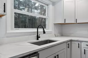 10 Townsend Rd, Shirley, MA 01464 - Photo 9