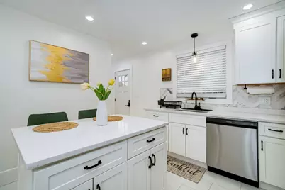 82 Blue Hill Ave, Milton, MA 02186 - Photo 19