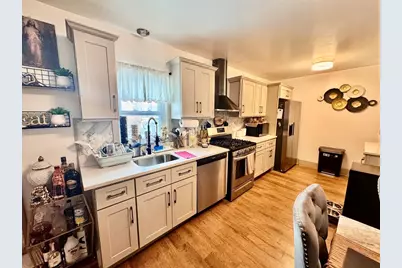 25 Pearl St, Clinton, MA 01510 - Photo 5