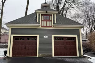 129 High St, Reading, MA 01867 - Photo 35