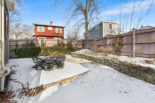 129 High St, Reading, MA 01867 - Photo 33