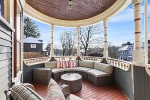 129 High St, Reading, MA 01867 - Photo 3