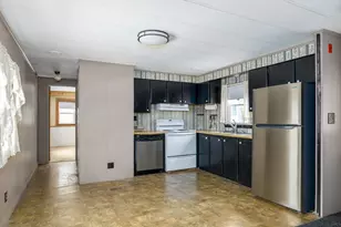 12 Presidential Cir, Warren, MA 01083 - Photo 11