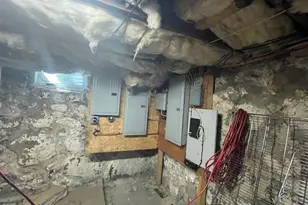 10 Naviens Ln, Waltham, MA 02453 - Photo 15