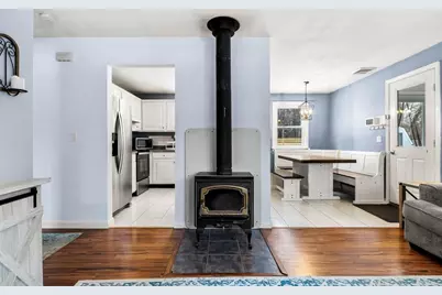 1 Democracy Dr, Amesbury, MA 01913 - Photo 7