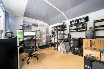 1 Democracy Dr, Amesbury, MA 01913 - Photo 33