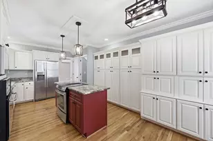 11 Hadley St, South Hadley, MA 01075 - Photo 9