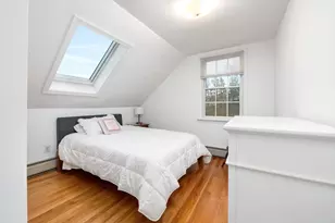 692 Elm St, Somerset, MA 02726 - Photo 21
